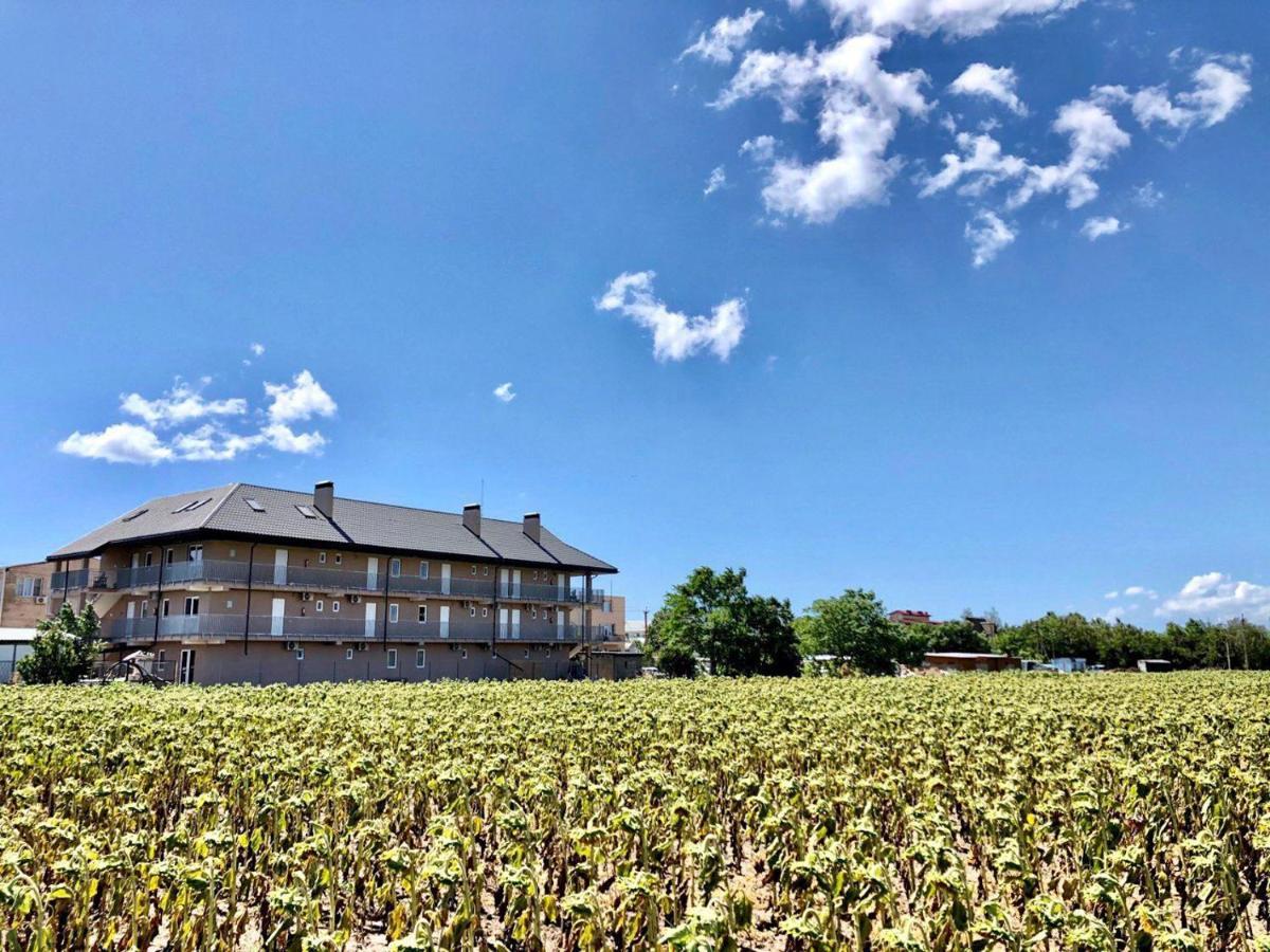 Family Hotel Gribovka Exterior photo